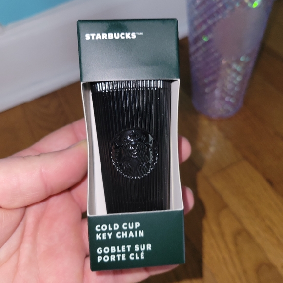 NWT Starbucks White Iridescent 24oz Tumbler & Black Keychain - Picture 2 of 5